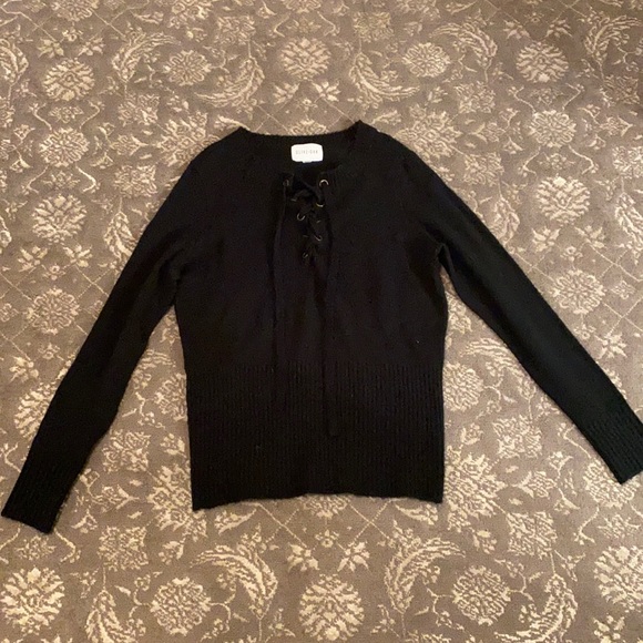 Evereve Olive + Oak black sweater - Picture 2 of 3